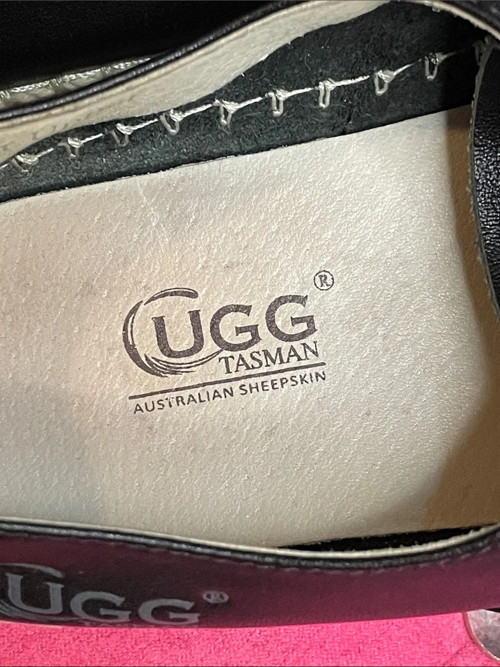 UGG Women's Black Leather Slip-On Espadrille Moccasinsi Size 8-8 1-2